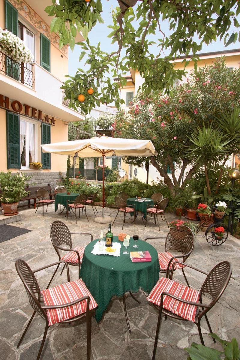 Hotel Villa Bianca ライグエーリア エクステリア 写真